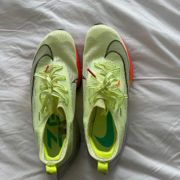 Nike running π shoes - Picture 6 of 7